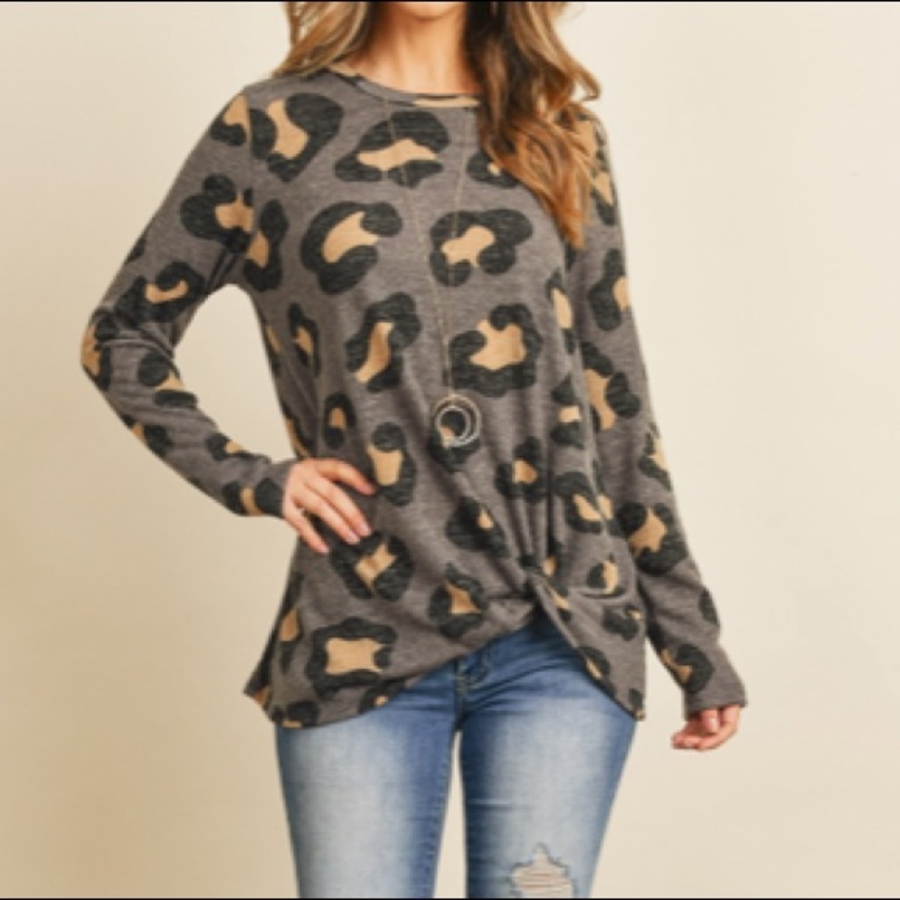 Leopard Print, Side Twist Tunic Top - Picture 7 of 9